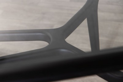 rowan-dining-table-glass-top-close-up-black